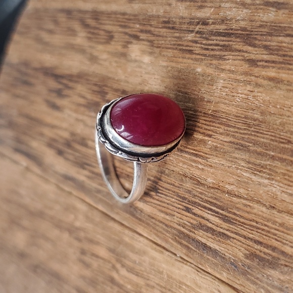 Size 7 ruby and sterling silver R721 - Picture 1 of 2